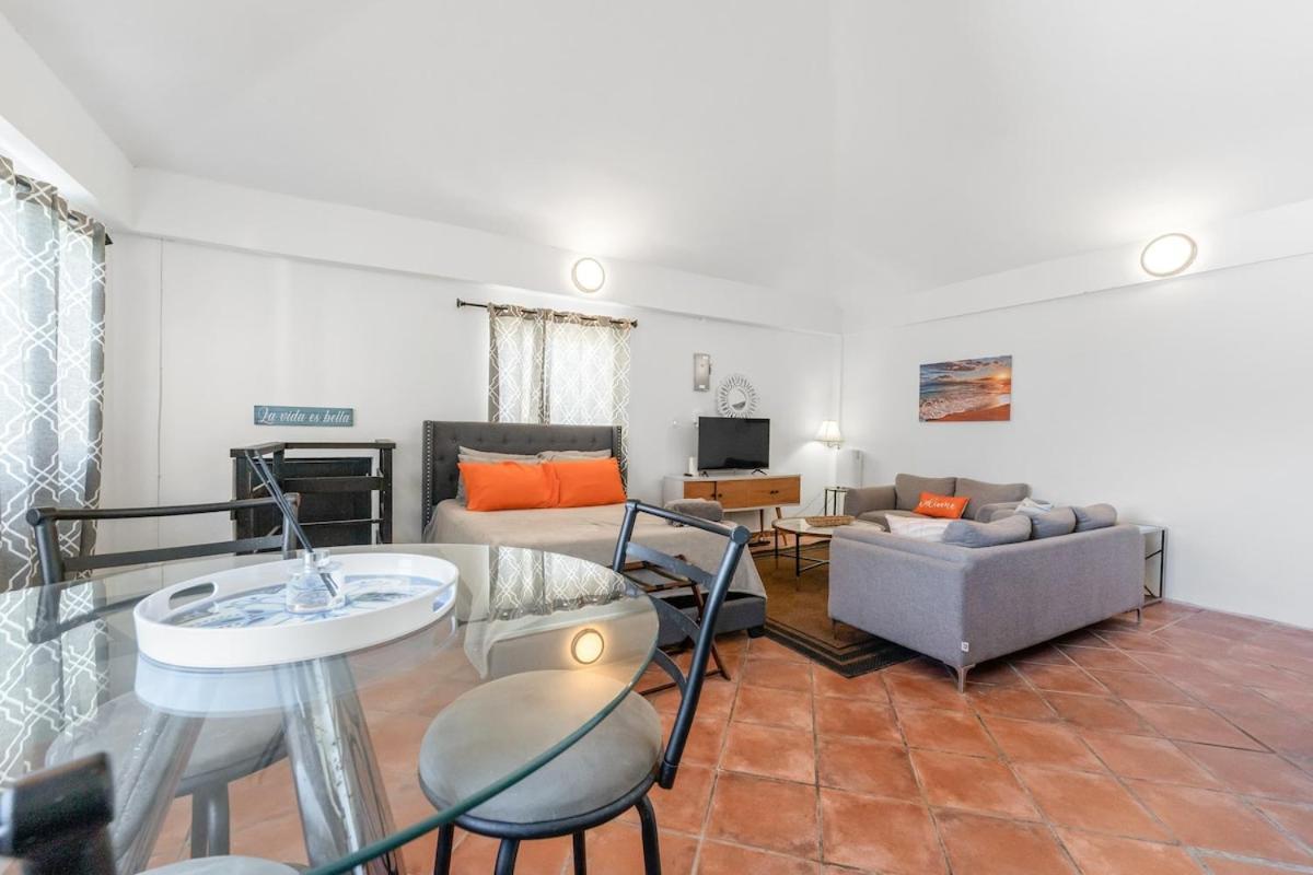 4 Bedroom Kikita Beach Villa Oceanfront W Pool Dorado Kültér fotó