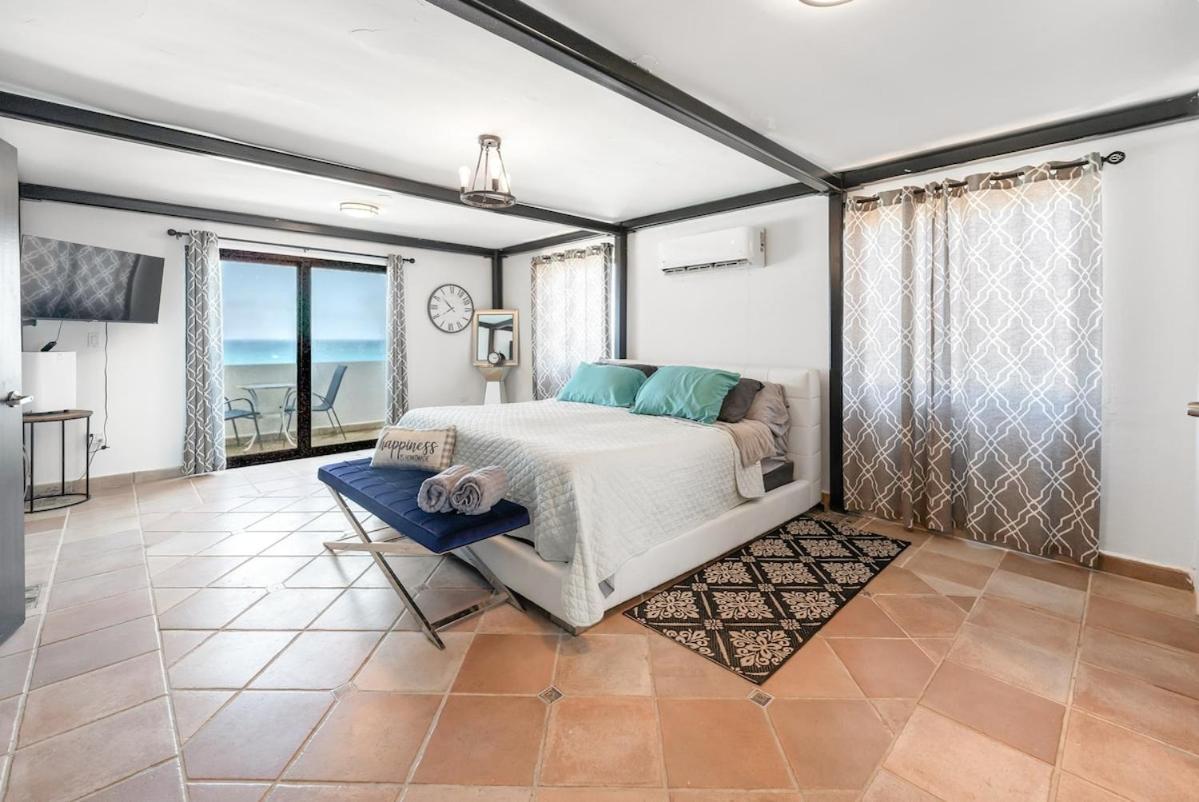 4 Bedroom Kikita Beach Villa Oceanfront W Pool Dorado Kültér fotó